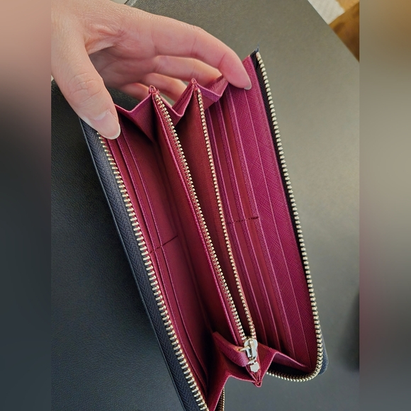 Agnes B Wallet - Picture 3 of 5